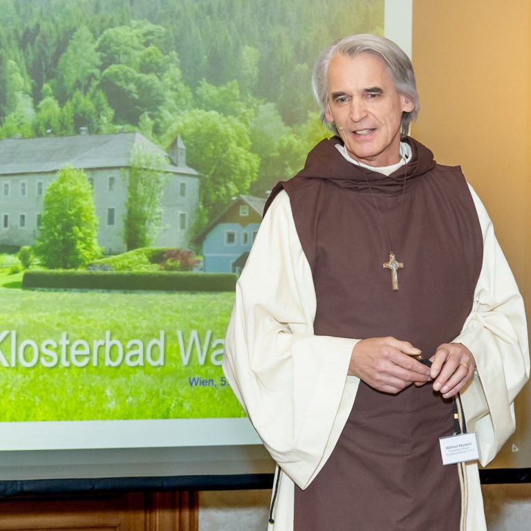 575106816_1266844888821425_2638312760676666361_n Wilfried Seywald im Habit des St. Hieronymus Ordens.